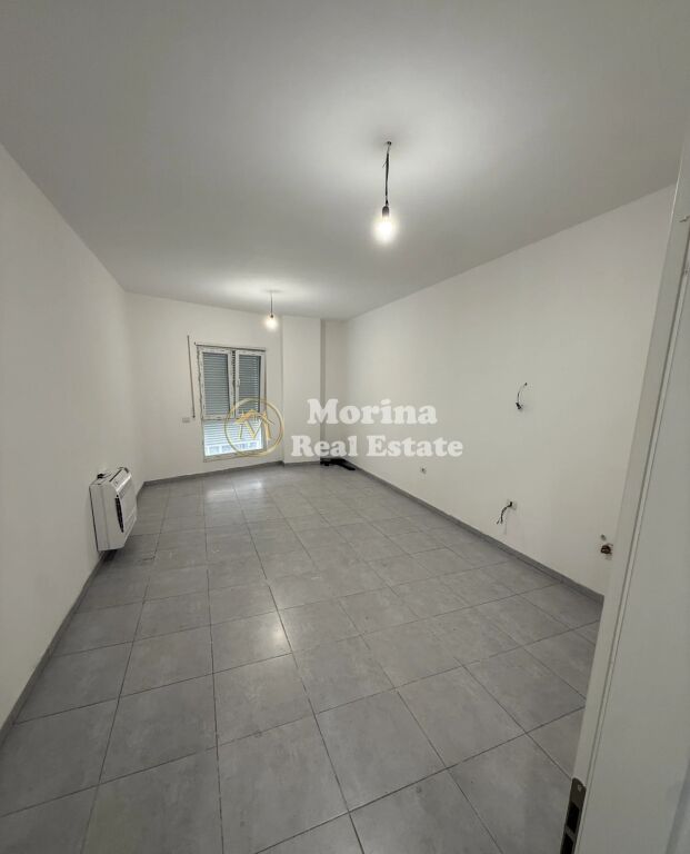 Qera | Apartament 2 + 1 | Rruga e Barrikadave | 690 €/muaj