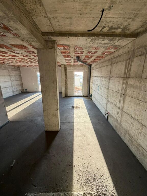 🏠 Shitet vile 3 Kateshe te Rolling Hills Liqeni