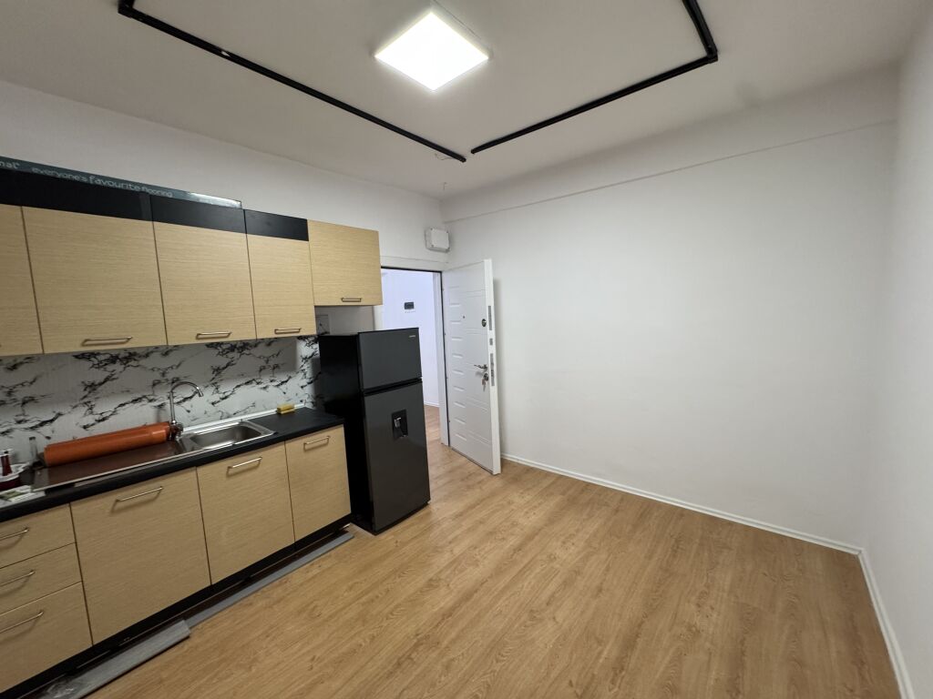 Zyre me qira (Apartament 1+1) prane Sheshit Skenderbej