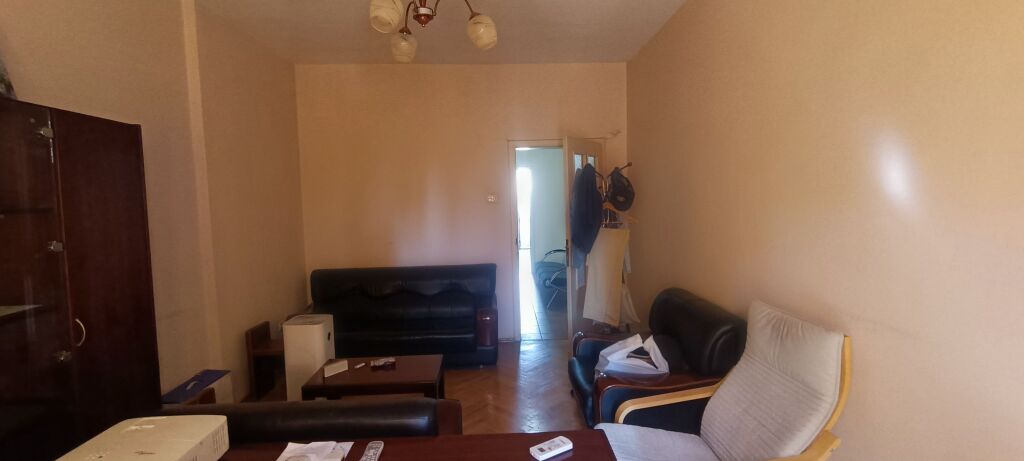 Zyra Me Qera Në Qëndër Tek Downtown One