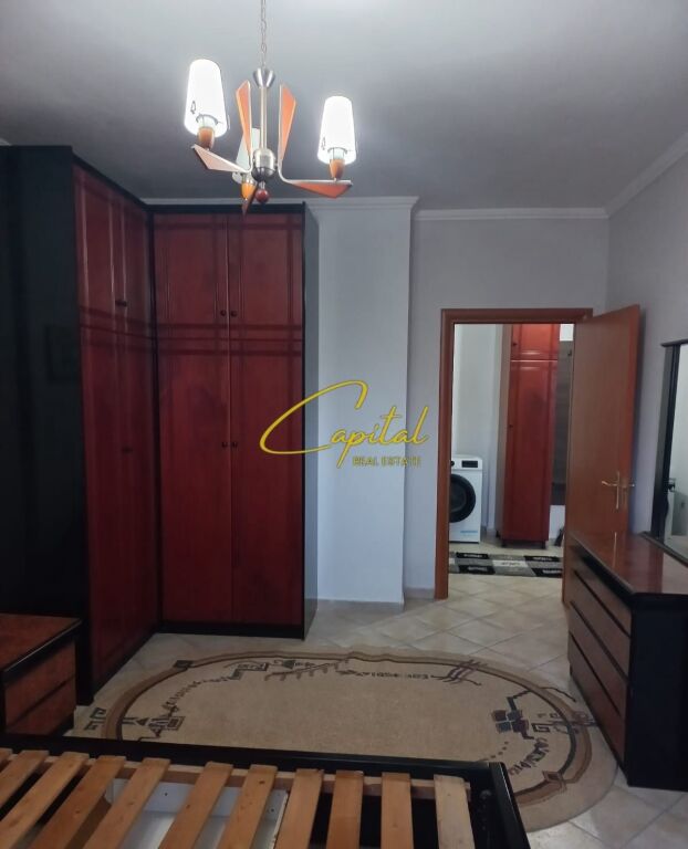 APARTAMENT ME QIRA 1+1 RRUGA IRFAN TOMINI 50.000 LEKE