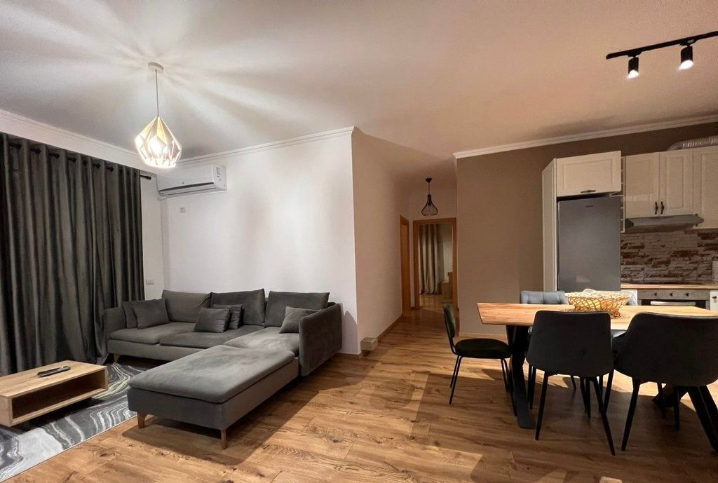 Apartment 2+1+2 For Rent Near the Botanical Garden!