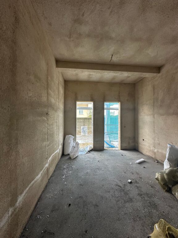 💥OKAZION💥 Shitet apartament 2+1 me verande te Univers City