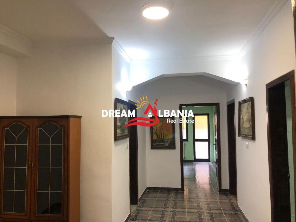 Apartament me qira 2+1+2 në Rrugën e Kavajës, Tiranë (ID 4229490)