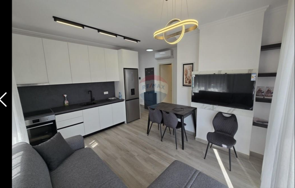 Apartament per qera 2+1 tek Bulevardi i Ri