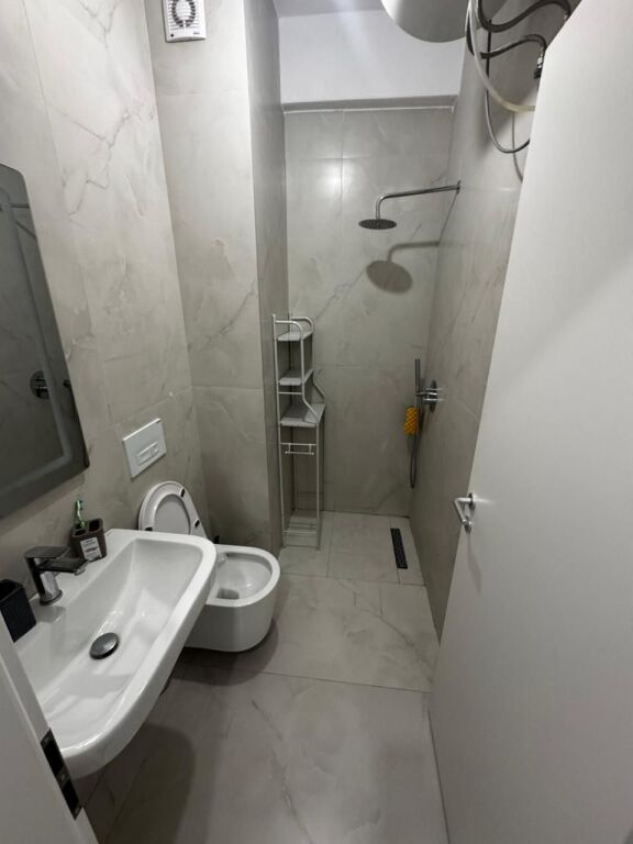 Apartament 1+1 Me Qira