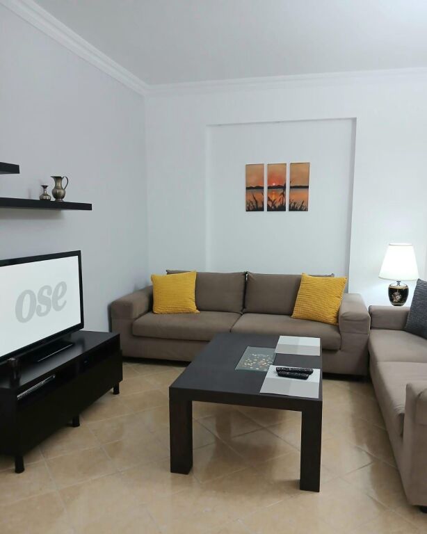 Qera | Apartament 2 + 1 | Fresku | 520 €/muaj
