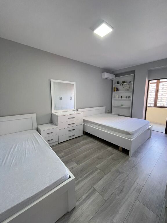 🏡 Appartamento 2+1 in Vendita – 21 Dhjetori, vicino all'Hotel Mondial