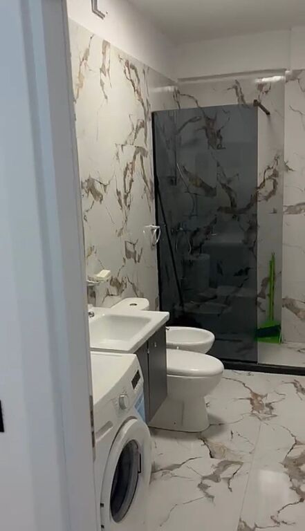 📣 QERA Apartament 2+1+2 📍 Kompleksi Star, Ish Parku i Autobuzeve ✨  💶Cmimi 70.000 Leke