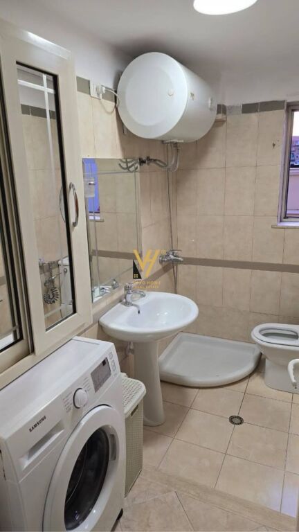 JEPET APARTAMENT 2+1+BLK ME QIRA TE MEDRESEJA 56.000 LEKE