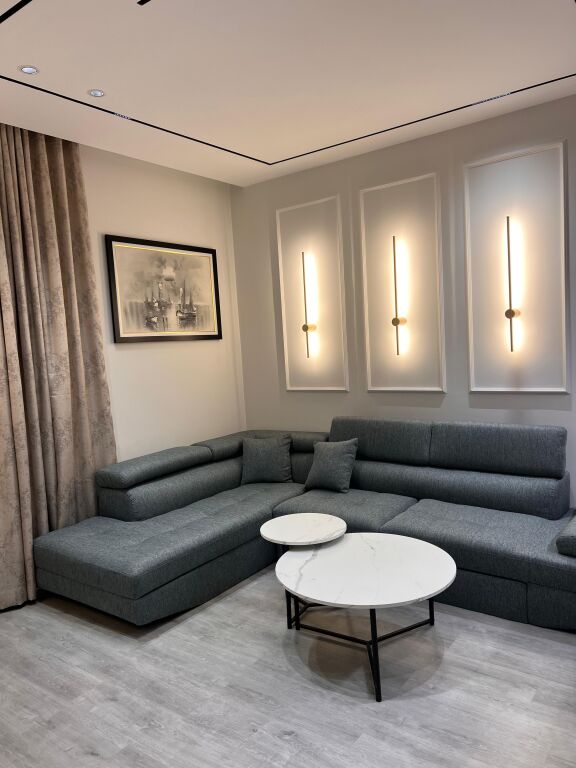 Jepet Me Qera Apartament 2+1+2 Tualete + 1 Post Parkimi + 1 Ballkon