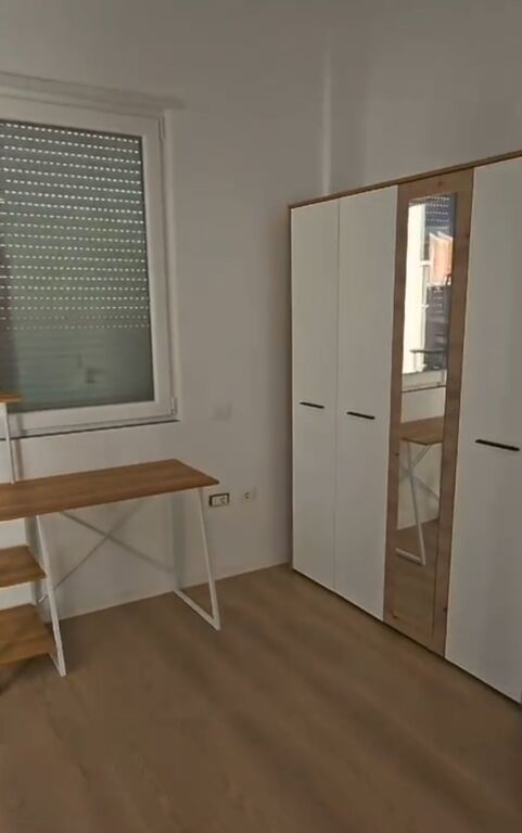 For rent super 3-story villa + yard + 2 parking spaces in the complex "Vılat Lule" Mjull Bathore, Sauk Tirana.