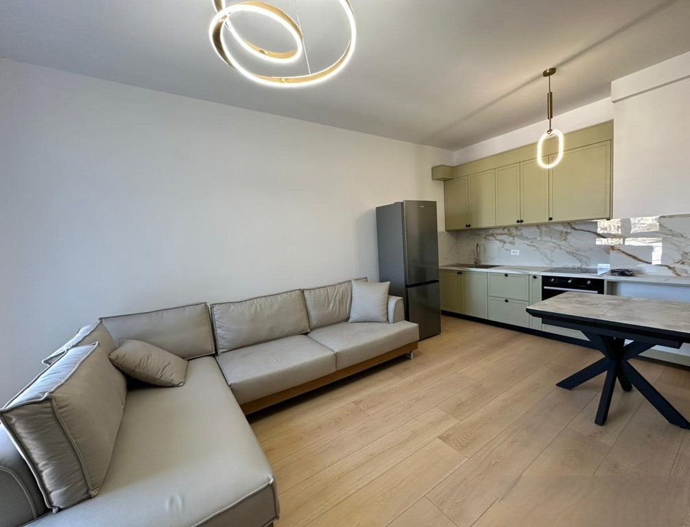 COMUNE DI PARIGI-APPARTAMENTO IN AFFITTO 1+1