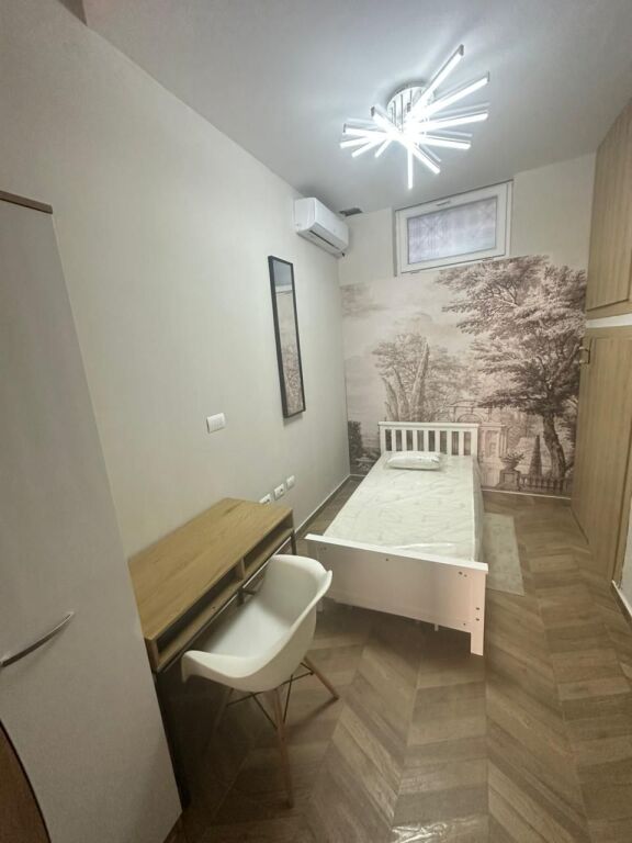 JEPET ME QERA KATI I 1 I NJE VILE QENDER, DURRES