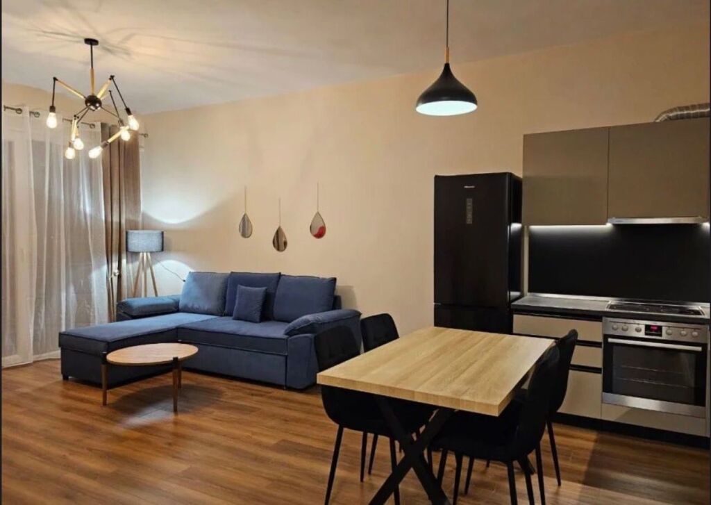 APARTAMENT ME QERA 5 MAJI