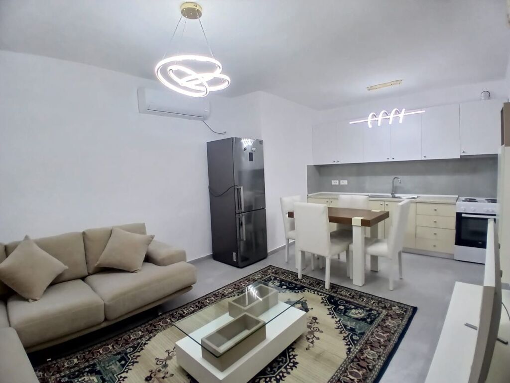 2+1,i mobiluar stacion treni,cmimi 580 euro