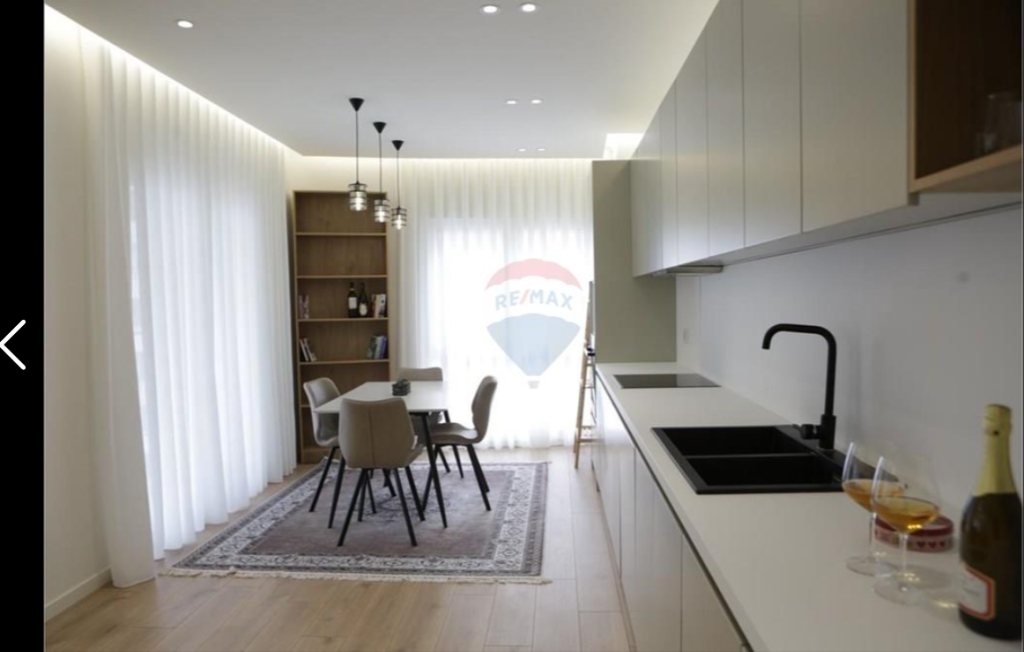 Apartment for rent 2+1 Zogu i Zi