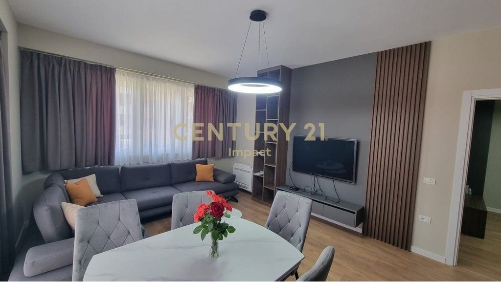 Appartamento 1+1 in Affitto a Tirana - 550€ | 65 m² 550 € /Mese Sup. Totale  65m2