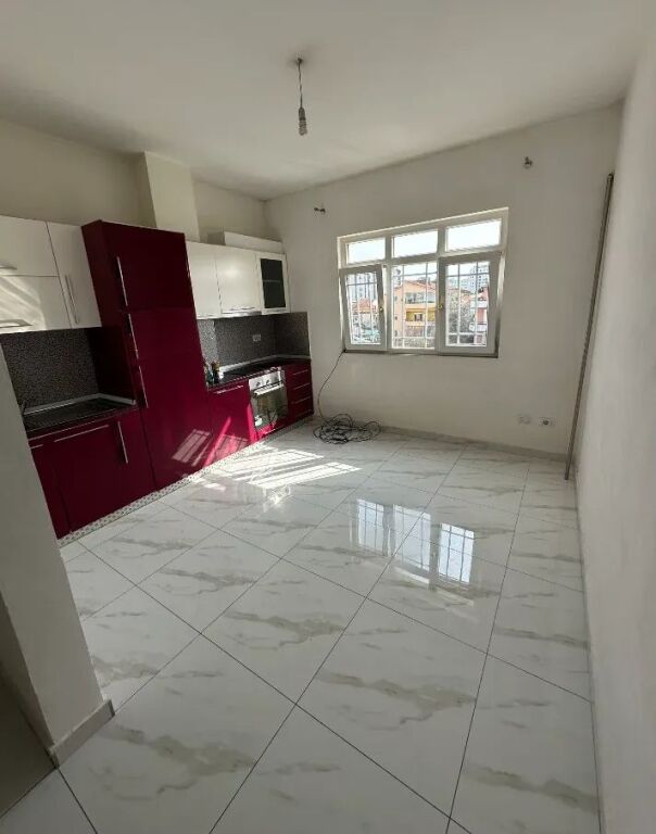 Rent | Villa 1 + 1 | 5 Maji | 350 €/month