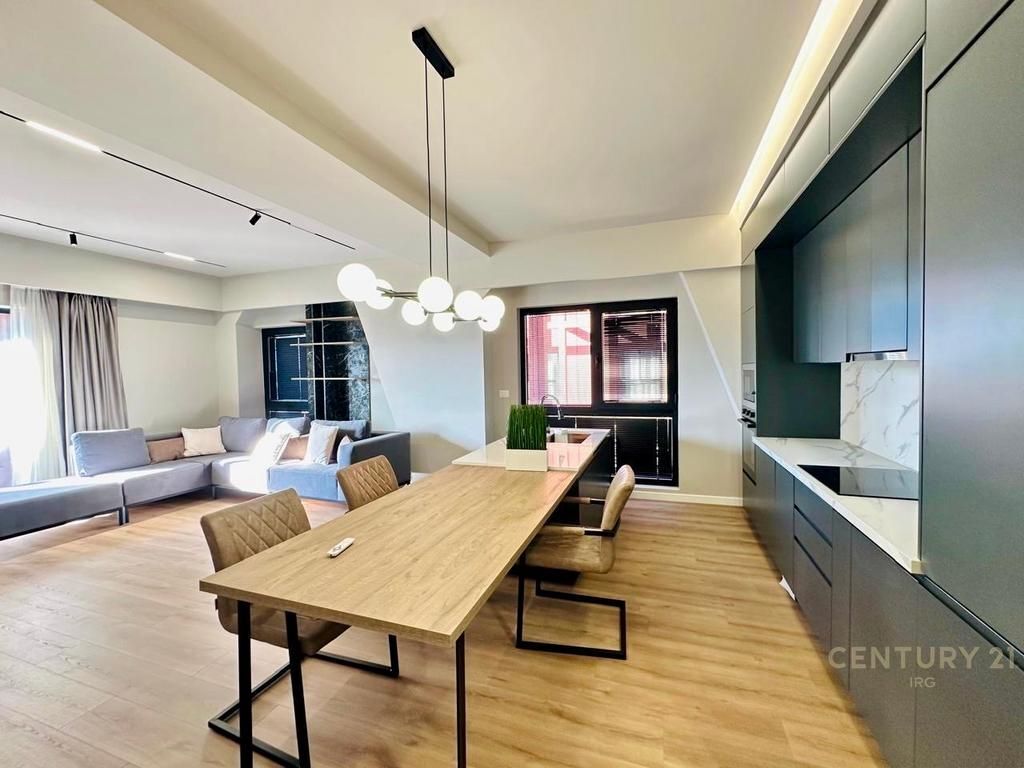 Apartment 2+1+2, Tirana Garden Building