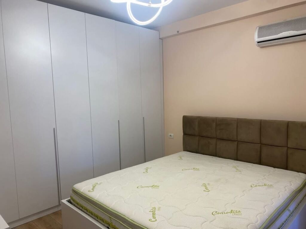 Jepet Me Qera Apartament 2+1+1 Ballkon