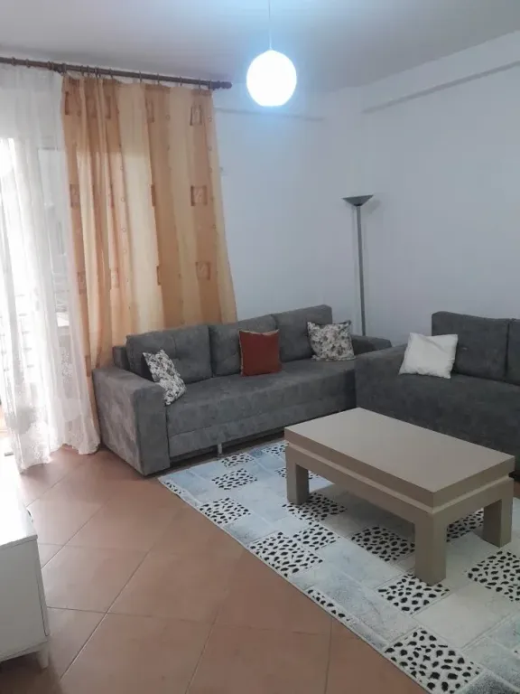 Tirane, rent 1+1+Balcony apartment Floor 3, 73 m² 380 €