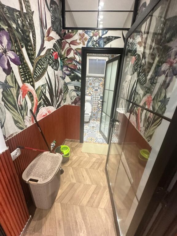 JEPET ME QERA KATI I 1 I NJE VILE QENDER, DURRES