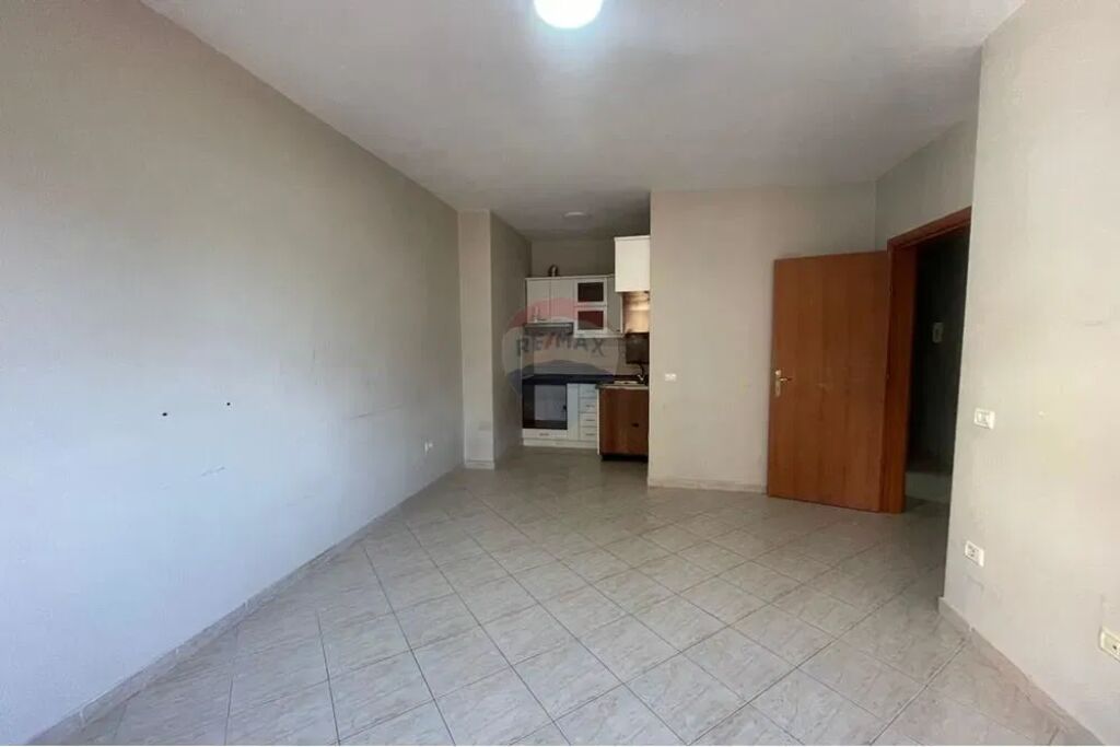 APARTAMENT 2+1 PER QERA TE RRUGA E KAVAJES