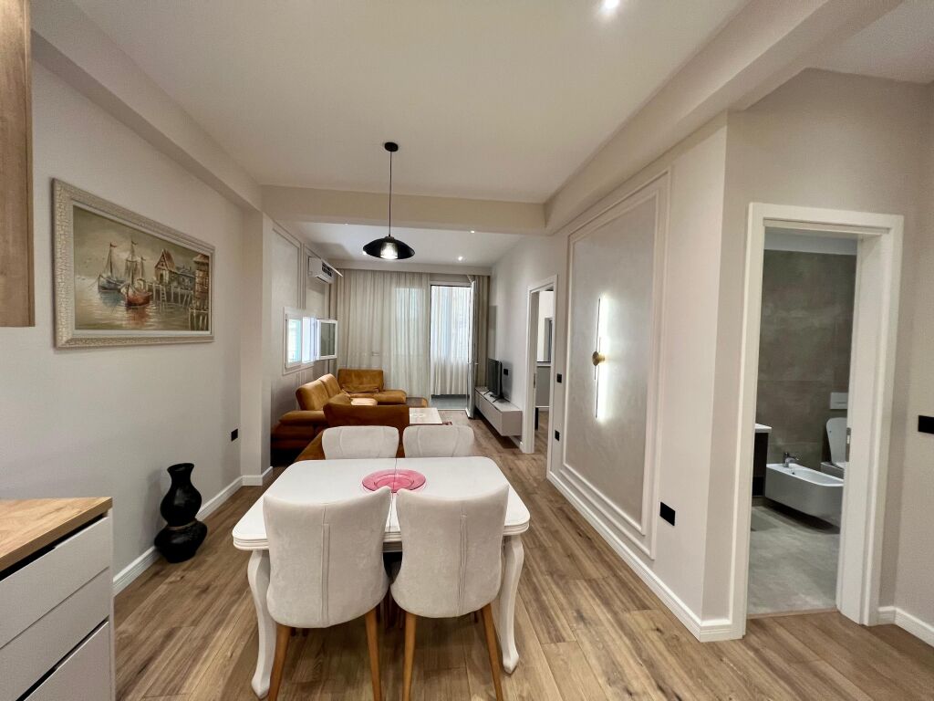 📣 QERA SUPER Apartament 1+1 📍 Prane Rruges Se "Durresit" ✨💶 Cmimi 600 Euro (i Pa Diskutueshem)