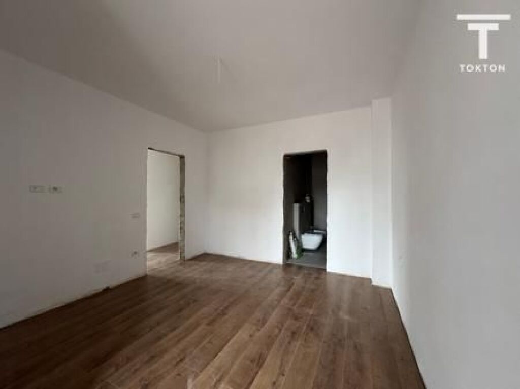FOR SALE, APARTMENT 3+1+2, DIBRA STREET, TIRANA