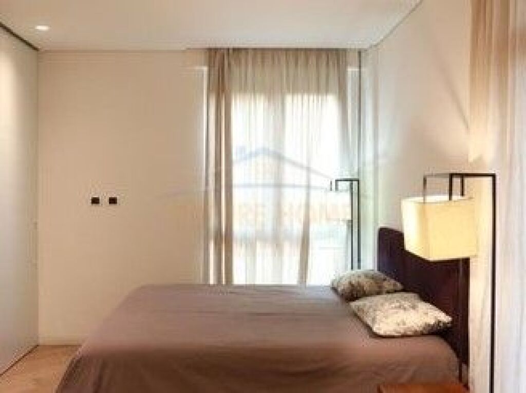 Shitet, Apartament 2+1+2, Selvia, Tiranë.