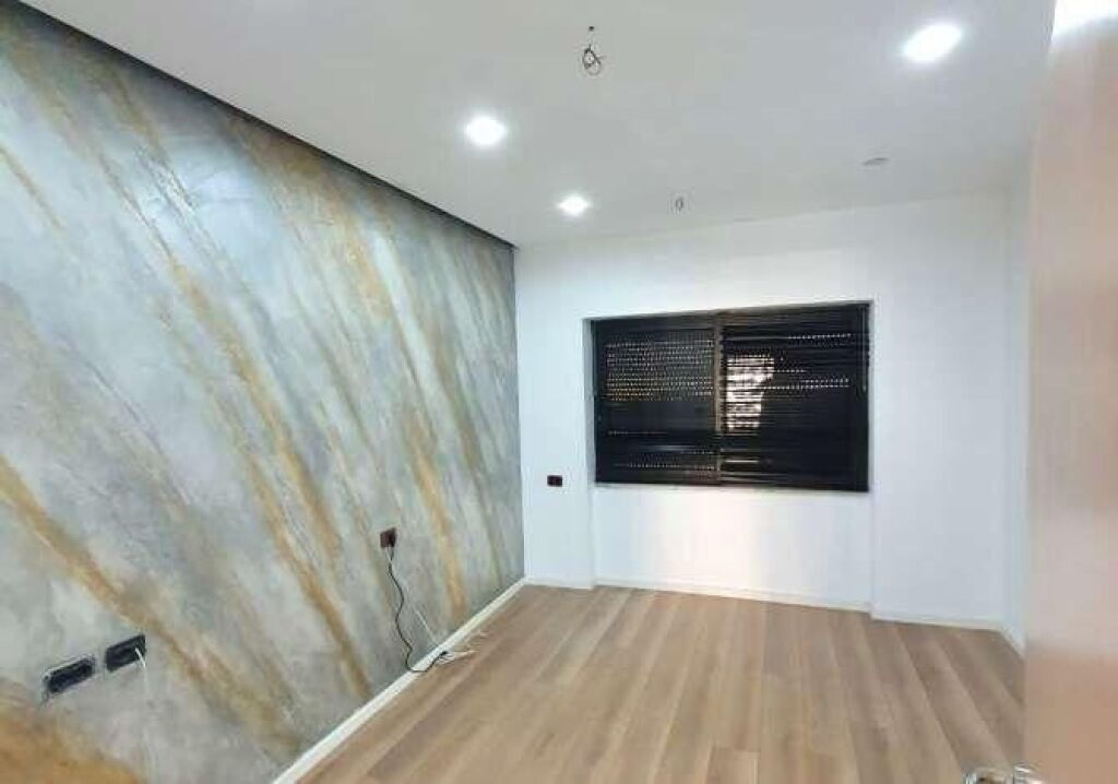 Zyre Me Qera ne Bllok (ID BZ2298) Tirane