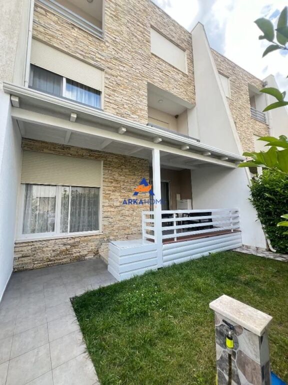 SHITET APARTAMENT 2+1 "TEK GJIRI I LALEZIT" 255.000 EURO