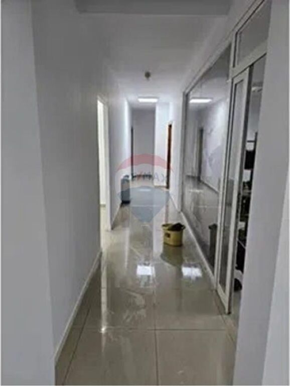 Zyrë - Për Qira - Selvia, Tiranë