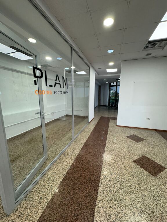 OFFICE FOR RENT BLLOK