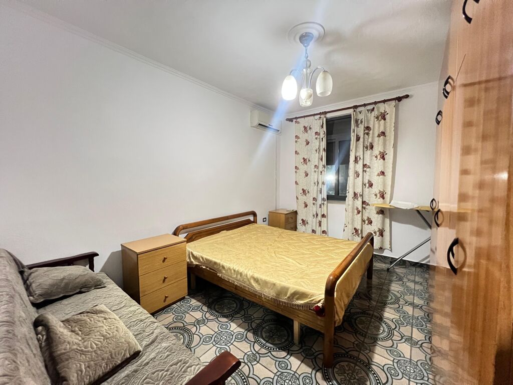 For rent 2+1+1 LAPRAKE 45,000 leke