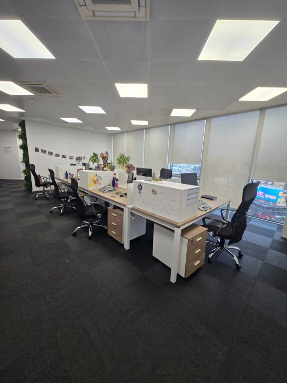 OFFICE FOR RENT RING CENTER