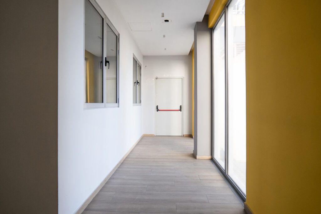 OFFICE FOR RENT ALI DEMI 380 M2