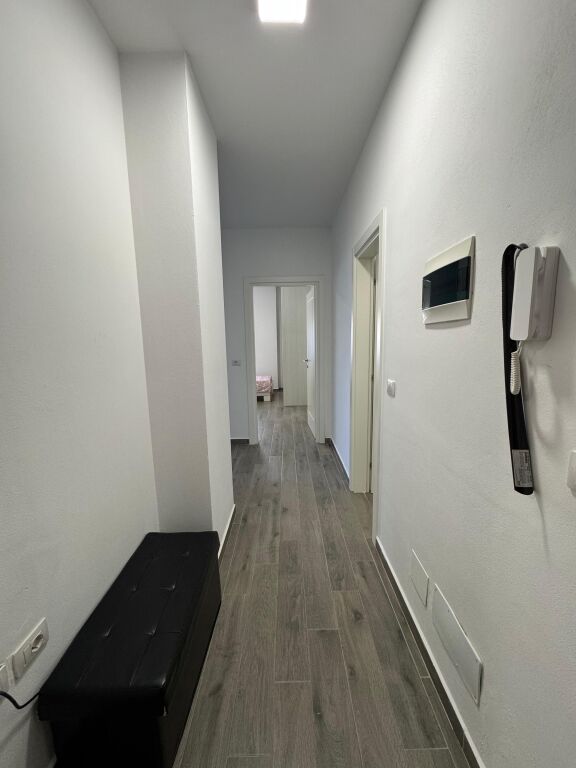 Jepet me Qera Apartament 2+1+2 Ne Vollga Durres