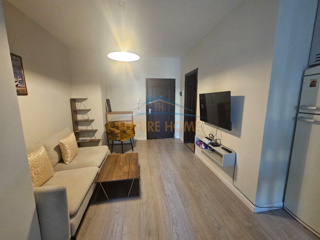 Rent,Studio,Willson Square!