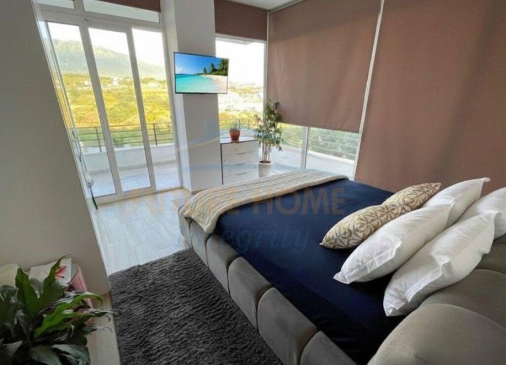 For rent, 2-Storey Villa with swimming pool, Farkë, Tirana.