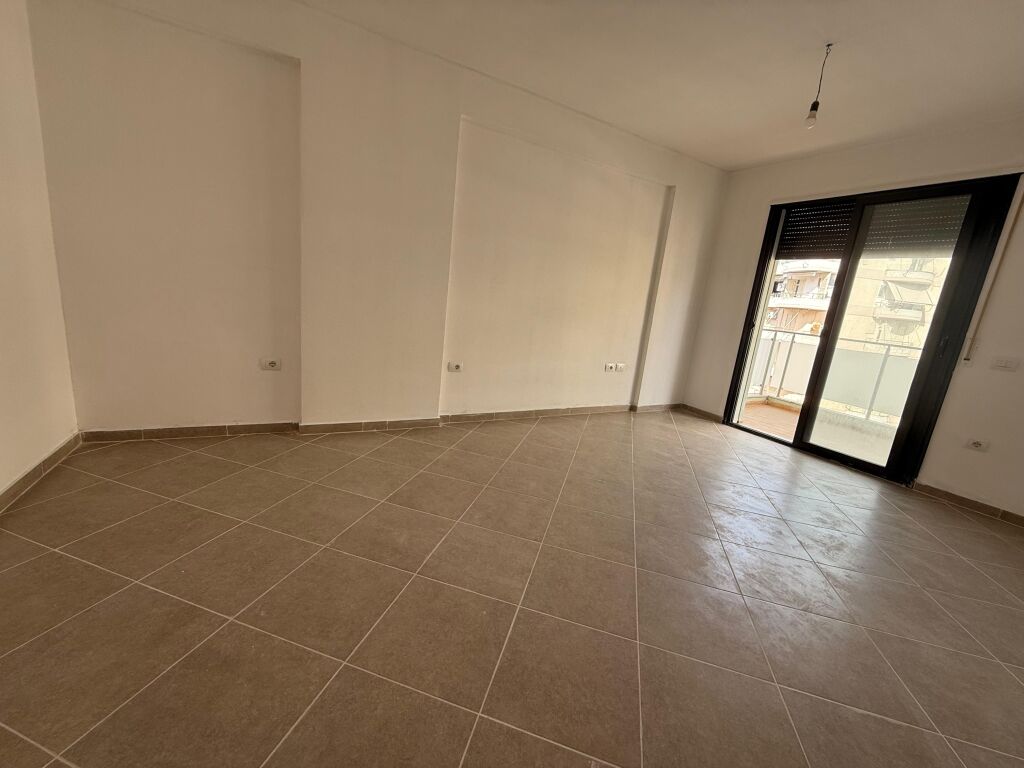 Apartament 1+1 për Shitje – Vlorë 💶 Çmimi: 150,000 €