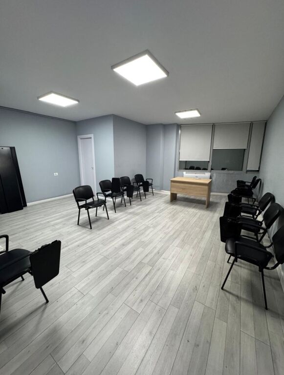 OFFICE FOR RENT 840 M2 TRAIN STATION