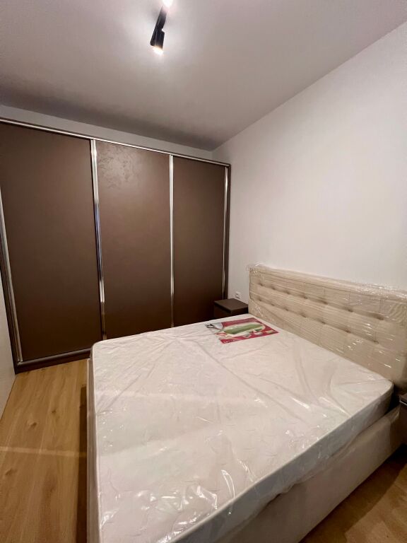 Jepet me qira apartament 1+1 i sapomobiluar ne Rezidencen Kadiu