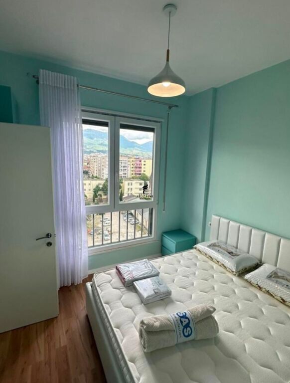 APARTAMENT ME QERA 2+1 5 MAJ 60.000 LEKE FH-64214