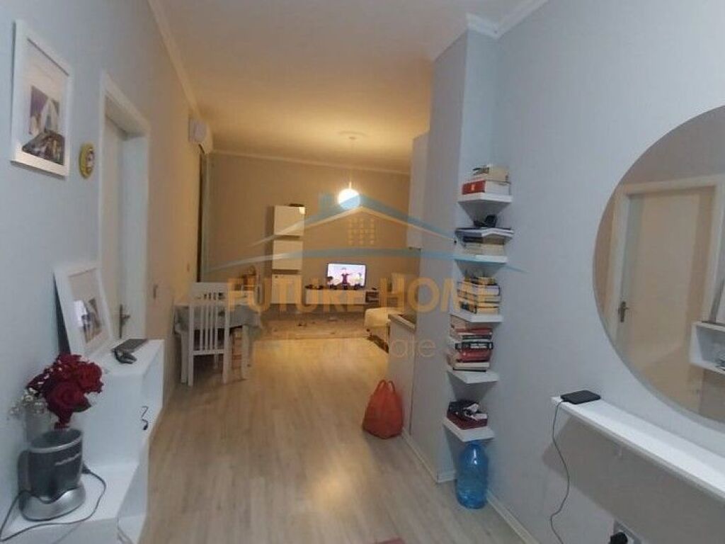 Shitet Apartament 1+1 , Yzberisht, Tirane.