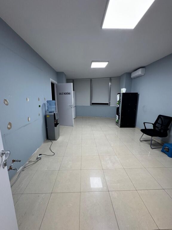 OFFICE FOR RENT 840 M2 TRAIN STATION