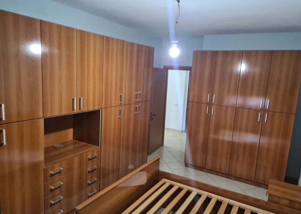 SHITET 2+1+2 PRANE SELVISE, TIRANE