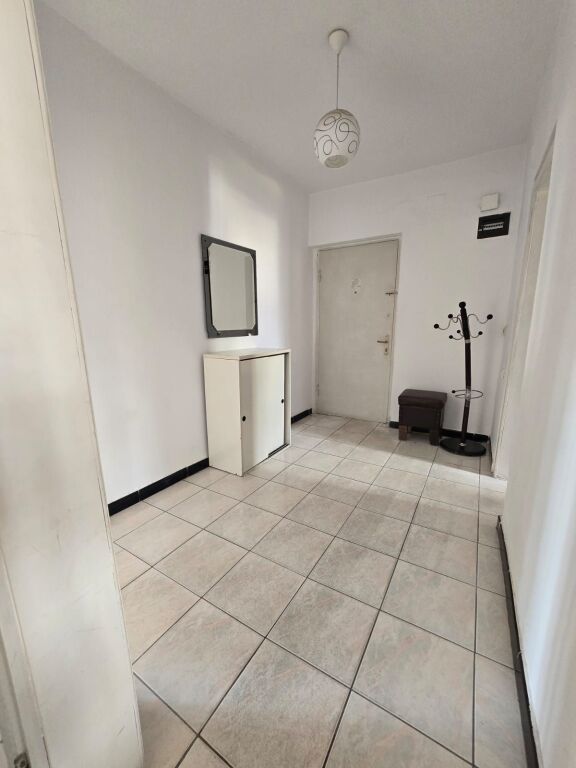 Shitet apartament 1+1 tek Brryli!