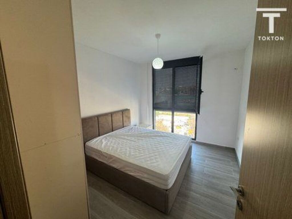 AFFITTO, APPARTAMENTO 3+1+2, VIA "5 MAGGIO", TIRANA